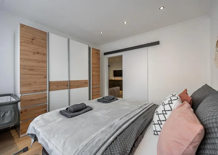 Palarikova Old App Daire